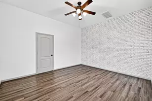 19230 S Cottonwood Green Ln, Cypress, TX 77433 - Photo 31