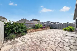 19230 S Cottonwood Green Ln, Cypress, TX 77433 - Photo 37