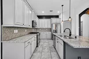 19230 S Cottonwood Green Ln, Cypress, TX 77433 - Photo 17