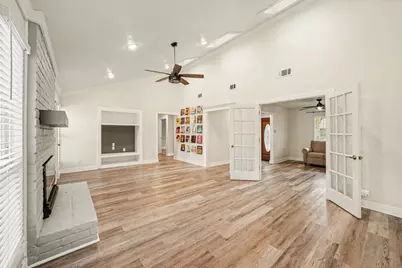 8210 Roebourne Lane, Houston, TX 77070 - Photo 11