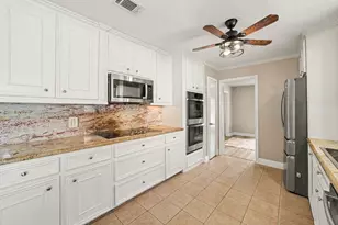 8210 Roebourne Ln, Houston, TX 77070 - Photo 19