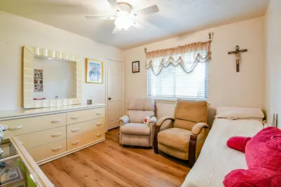 9411 Kingsvalley Street, Houston, TX 77075 - Photo 23