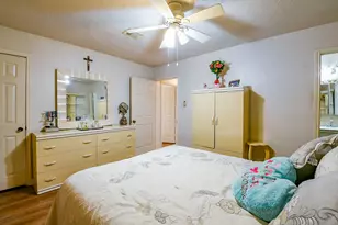 9411 Kingsvalley St, Houston, TX 77075 - Photo 21