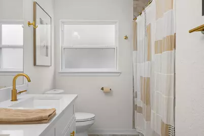 114 E Obryant Street, Bellville, TX 77418 - Photo 13