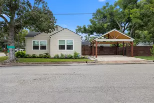 114 E Obryant St, Bellville, TX 77418 - Photo 23