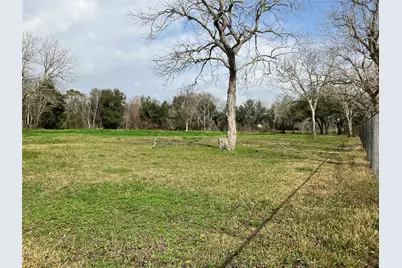 5719 Highway 6, Hitchcock, TX 77563 - Photo 13