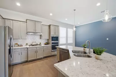 10616 Centre Shadows Drive, Houston, TX 77043 - Photo 11