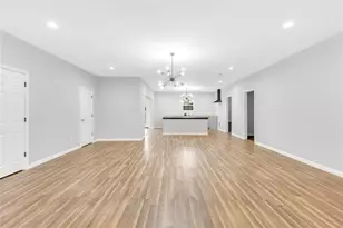 3925 McKinley St, Houston, TX 77051 - Photo 3