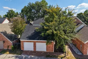 7665 Ameswood Rd, Houston, TX 77095 - Photo 29