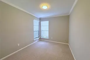 8100 Cambridge St, Houston, TX 77054 - Photo 15