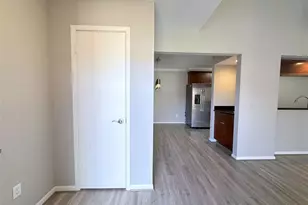 8100 Cambridge St, Houston, TX 77054 - Photo 3