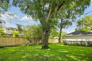 13931 Barryknoll Ln, Houston, TX 77079 - Photo 33