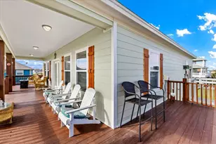 919 Eastview, Crystal Beach, TX 77650 - Photo 7