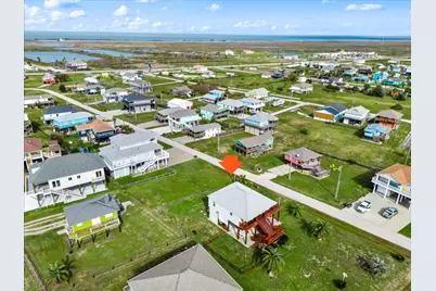 919 Eastview, Crystal Beach, TX 77650 - Photo 35