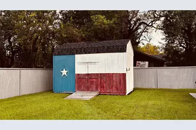 10345 Muscatine Street, Houston, TX 77029 - Photo 11