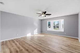 10422 Mist Ln, Houston, TX 77070 - Photo 13