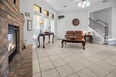 12315 Fisher Drive, Mont Belvieu, TX 77523 - Photo 9