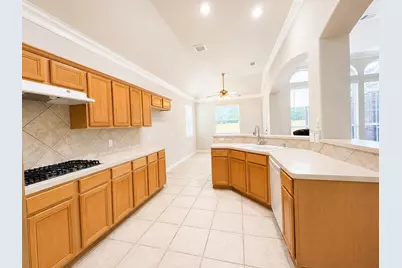 519 Oleander Street, Lake Jackson, TX 77566 - Photo 7