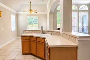 519 Oleander St, Lake Jackson, TX 77566 - Photo 9