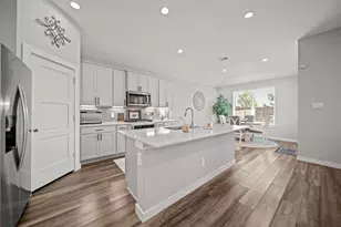 13316 Bear Creek Ct, Conroe, TX 77384 - Photo 9