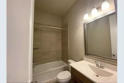 2122 Ironwood Pass Dr, Missouri City, TX 77459 - Photo 9