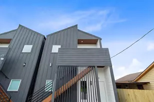 9725 Kerr St, Houston, TX 77029 - Photo 1
