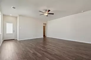 16446 Honeysuckle Hill Dr, Conroe, TX 77303 - Photo 3
