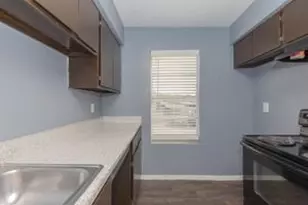 801 S Allen Genoa Rd, Houston, TX 77587 - Photo 9
