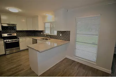 4607 Pine Street, Bellaire, TX 77401 - Photo 7