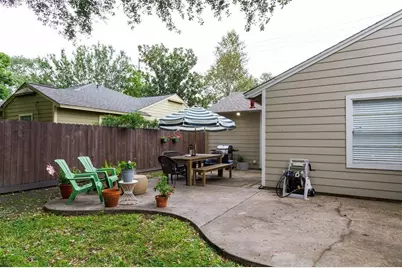 4607 Pine Street, Bellaire, TX 77401 - Photo 35