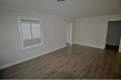 4607 Pine Street, Bellaire, TX 77401 - Photo 11