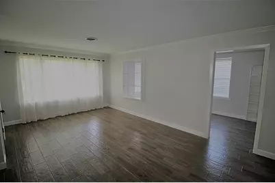 4607 Pine Street, Bellaire, TX 77401 - Photo 9
