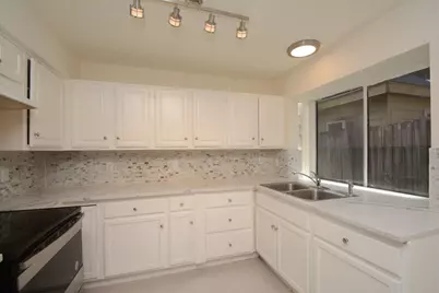 12407 S Rylander Circle, Houston, TX 77071 - Photo 7