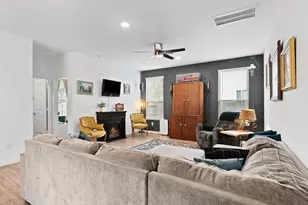 301 Maple Bark Trl, Willis, TX 77378 - Photo 9