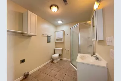 140 Laurel Street, Lake Jackson, TX 77566 - Photo 9