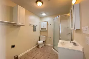 140 Laurel St, Lake Jackson, TX 77566 - Photo 9