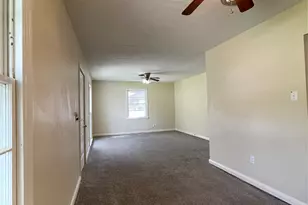 140 Laurel St, Lake Jackson, TX 77566 - Photo 7