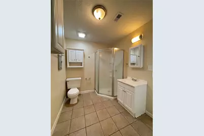 140 Laurel Street, Lake Jackson, TX 77566 - Photo 11