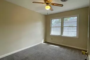 140 Laurel St, Lake Jackson, TX 77566 - Photo 17