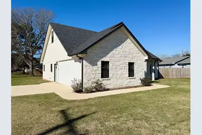 505 Brazos Street, Crockett, TX 75835 - Photo 19