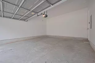 8925 Grovner Pl, Houston, TX 77055 - Photo 35