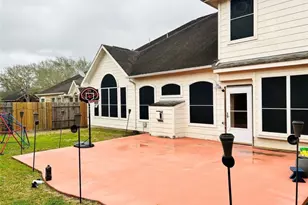 9539 Still Cove Ln, Houston, TX 77089 - Photo 11