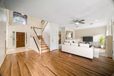 16326 Brush Meadow Court, Sugar Land, TX 77498 - Photo 3