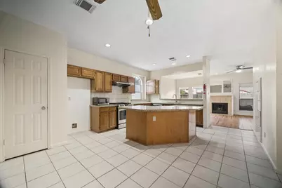 16326 Brush Meadow Court, Sugar Land, TX 77498 - Photo 7