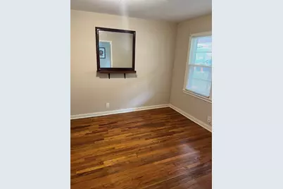 1303 Red Bud Ln Lane, La Marque, TX 77568 - Photo 5