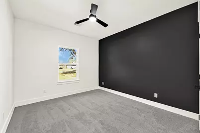 105 Bledsoe St, Prairie View, TX 77445 - Photo 25