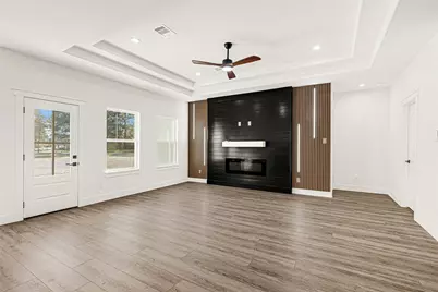 105 Bledsoe St, Hempstead, TX 77445 - Photo 9