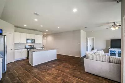 4723 Avellino Base Drive, Katy, TX 77449 - Photo 9