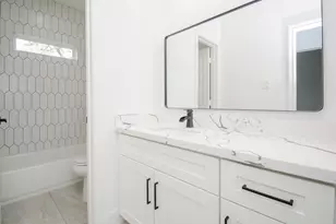 1415 E 35th St, Houston, TX 77022 - Photo 9