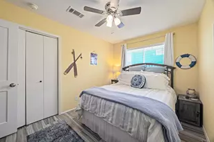 22028 Deaf P Smith Dr, Galveston, TX 77554 - Photo 31
